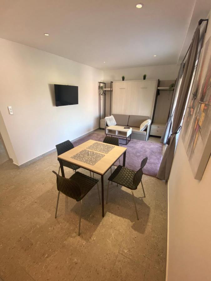 Apartmani Kumenat Биоград-на-Мору Экстерьер фото